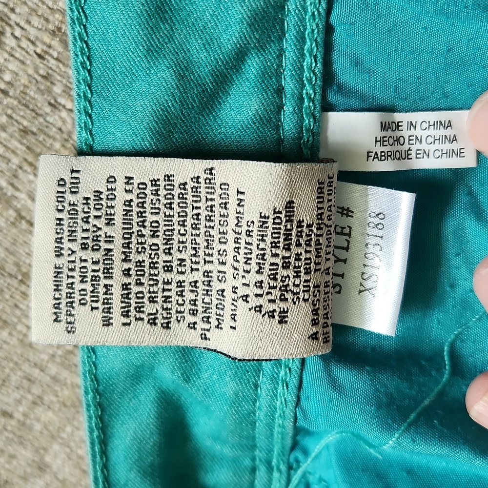 ROYALTY FOR ME Size 24W seafoam green shorts. - Picture 5 of 6